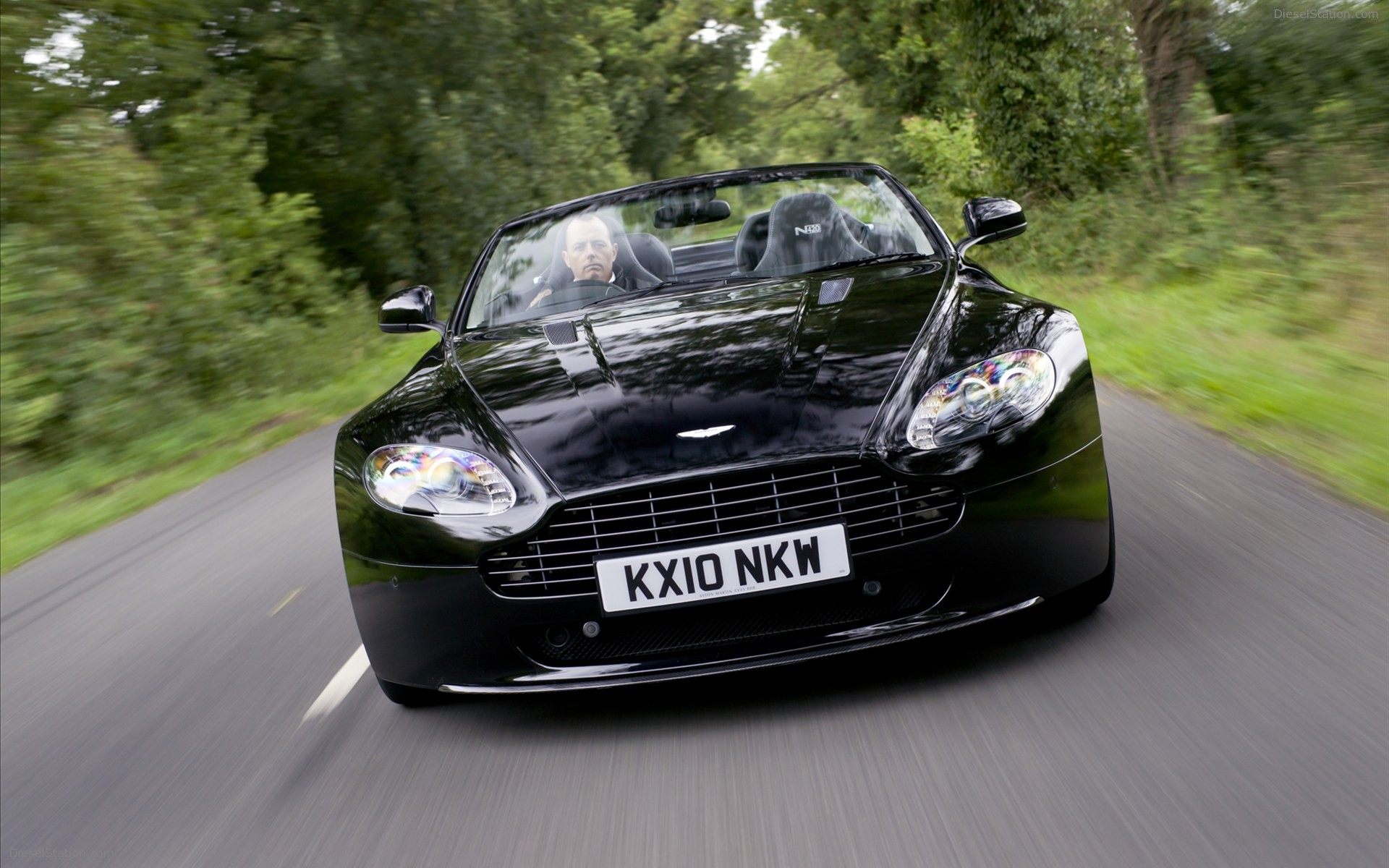 Aston Martin V8 Vantage N420 Roadster